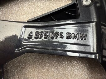 TOP kola letní BMW X1 F48 20” originál - 8