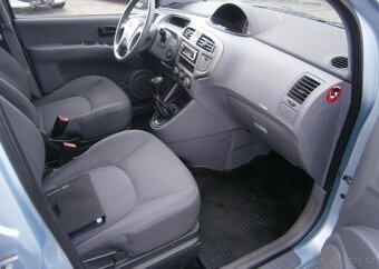 Hyundai Matrix 1.6i 1.maj.,CZ,klima benzín manuál 76 kw - 8