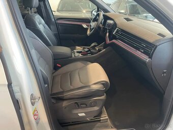 Volkswagen Touareg 3.0 V6 TDI R-LINE BLACK STYLE - 8