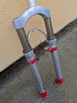 26" vidlice Marzocchi Z2 X-Fly 2000 - 8