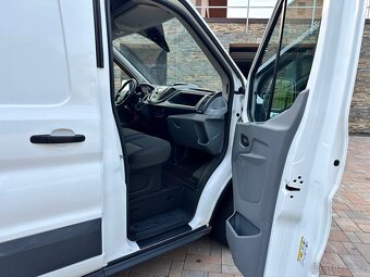 Ford Transit 2018 L2H2 2.0 TOP STAV - 8