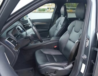 2018 Volvo XC90 T5 Momentum 5-Passenger AWD - 8