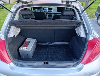 Peugeot 207 s benzínovým motorem 1.4 VTi - 8