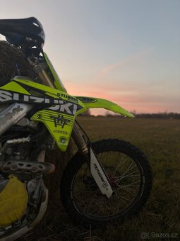 Suzuki rmz250 - 8