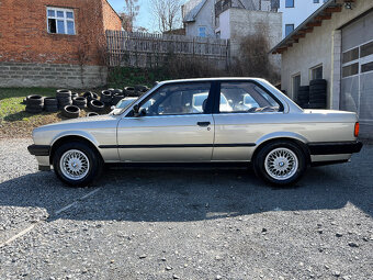 BMW  E30  316 i  75 Kw AUTOMAT - 8