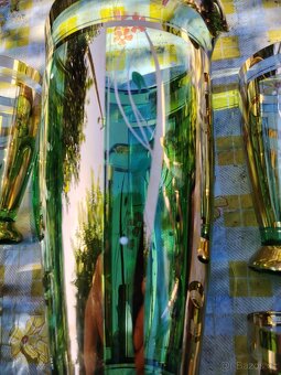 Zelený skleněný džbán a 5 skleniček - 8