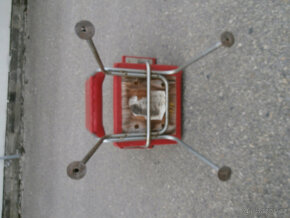 Židle kovová čalouněná koženkou stará RETRO za 300 kč - 8