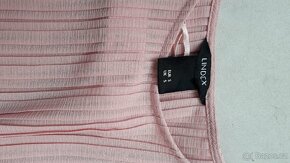 Dlouhé letní společenské šaty. - 8