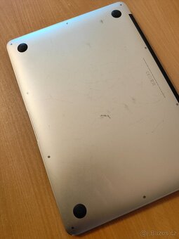 MacBook Air 2017 – i5 / 8 / 128 - 8