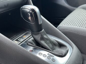 Volkswagen Golf 2011 - 8