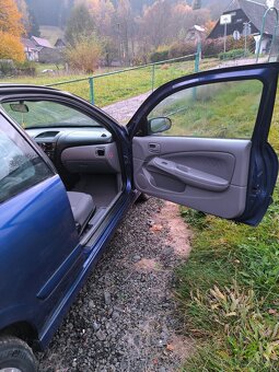 Nissan Almera - 8