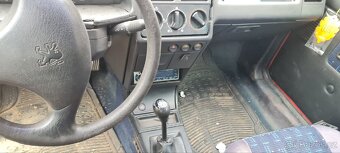 Peugeot 205 - 8