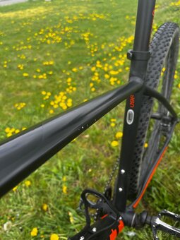 Prodám horské kolo Scott Scale 970 29" L – minimálně jeté - 8