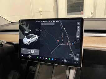 Tesla Model Y Long Range AWD rok 2021 - 8