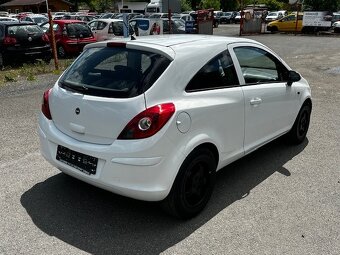 Opel Corsa 1.0i, r.2009, klimatizace, STK, sada kol - 8