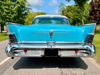 1958 Buick Roadmaster Limited Riviera - 8