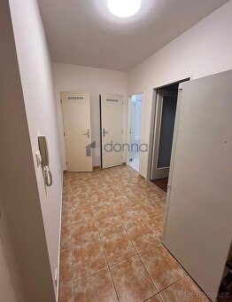 Pronájem bytu 2+kk/B 50m², ul. Bechlínská, Praha 9 - Letňany - 8