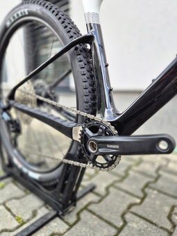 NOVÉ ARC8 Evolve HT Velikost L Možnost odpočtu DPH - 8