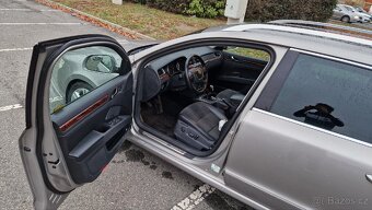 Superb 2 combi 2.0 TDI 4x4 125kW top stav - 8