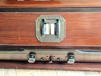 Velké starožitné rádio RCA, AR-919, USA, 1925 - 8