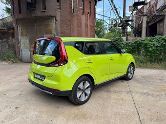 Kia soul ev - 8