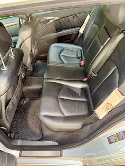 Mercedes-Benz E 320 CDI 4-matic - 8