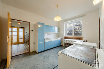 Prodej rodinného domu 5+2, Buchlovice - Hradišťská - 8