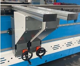 Ohraňovací lis LAG GHT 125-3000 - 8