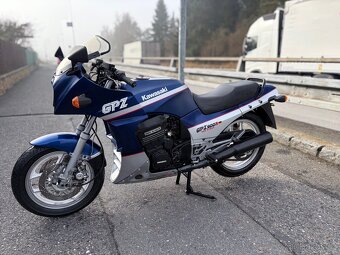 Kawasaki Gpz 900 - 8