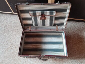 STAROŽITNÝ KOŽENÝ KUFR - 8