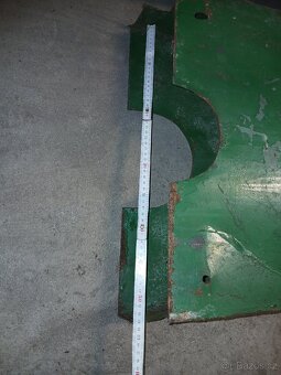 Prodám kolečka 4.00-8, 6.00-9,kovové okna - 8