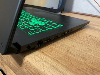 Prodám herní notebook ASUS TUF Gaming A17. - 8