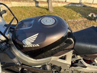 Honda CBR 900 RR - 8