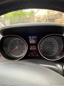 Hyundai i30 1.6 CRDI - 8