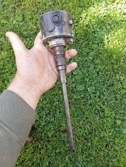 Prodám rozdeľovače Bosch a Scintilla - 8