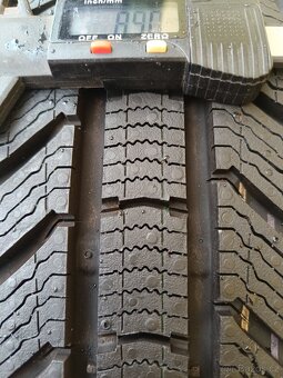 4Ks NOVE zimni 235/40/19 Continental - 8