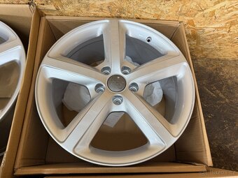 ORIGINÁL ALU KOLA AUDI Q7 4L 4L0601025H 5x130 ET60 9Jx20H2 - 8