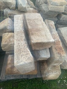 Prodám pískovec - schody, bloky, kvádry, dlaždice, šlapáky - 8
