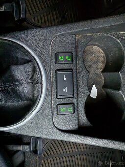 Škoda Roomster Scout 1.9TDI 77kW STK do 6/2027 - 8