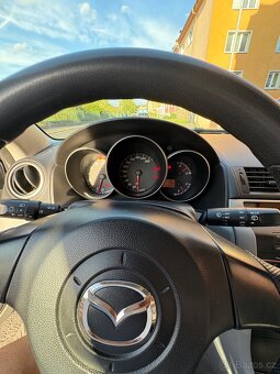 Mazda 3 - 8