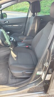 Peugeot 5008 1.6Hdi 7-mistny - 8