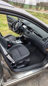 Renault Laguna 3 III   2.0 dci ČR automat 2012 - 8
