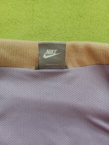 Bunda NIKE v retro stylu - 8