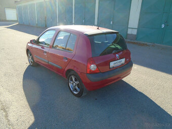 Renault Clio 1.4i - 8