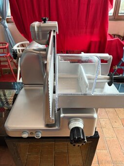 Nářezový stroj - 8