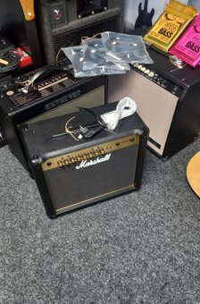 Rocková a hudební  prodejna - 8