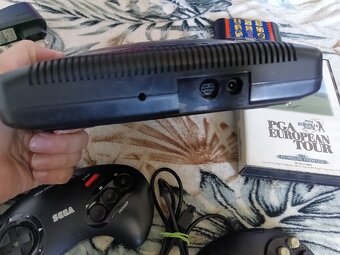 Sega Mega Drive II + Hry - 8