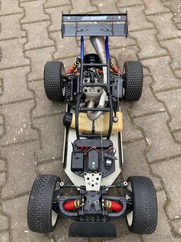 RC auto 1:5 - 8