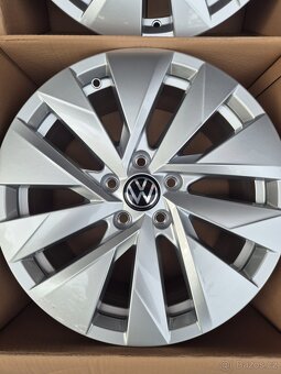 5x112 r17 Originál Vw Passat B9,Superb 4 - 8