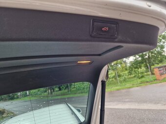 Škoda Superb 2 combi 2,0 TDI facelift , navi, xenony - 8